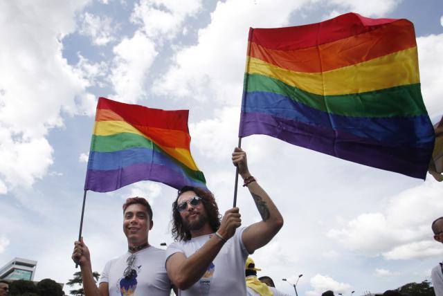 Suicidio por homofobia